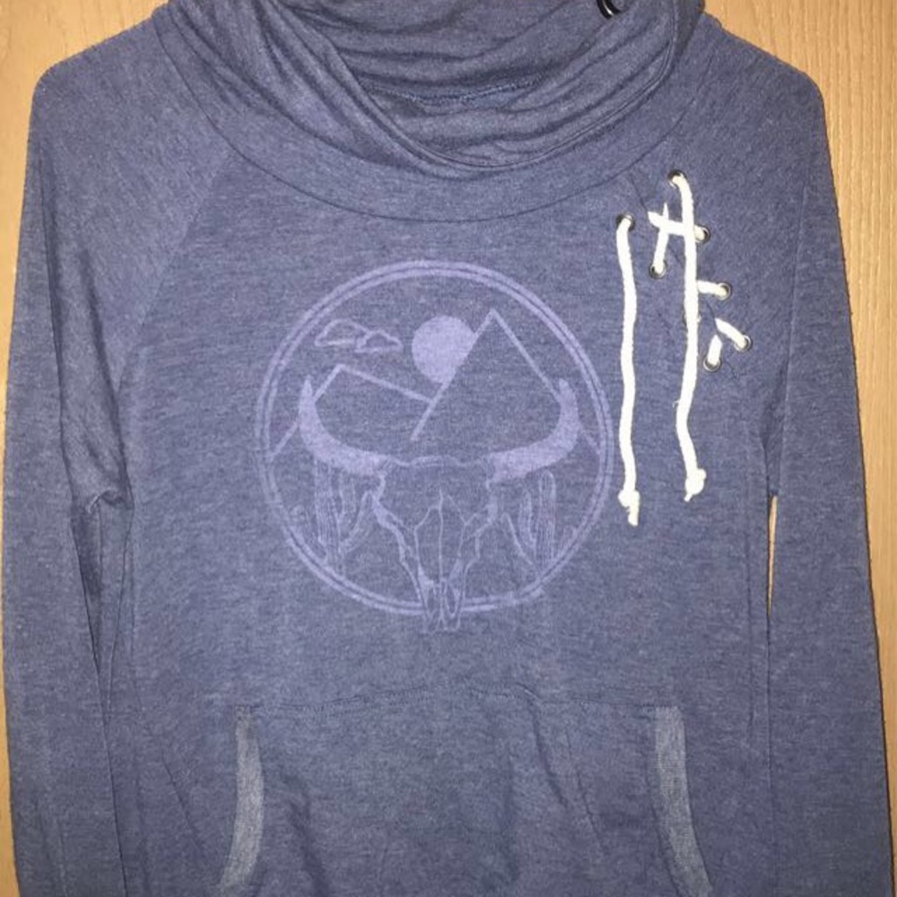 “Well worn” ~ Las Angeles~ blue sweatshirt